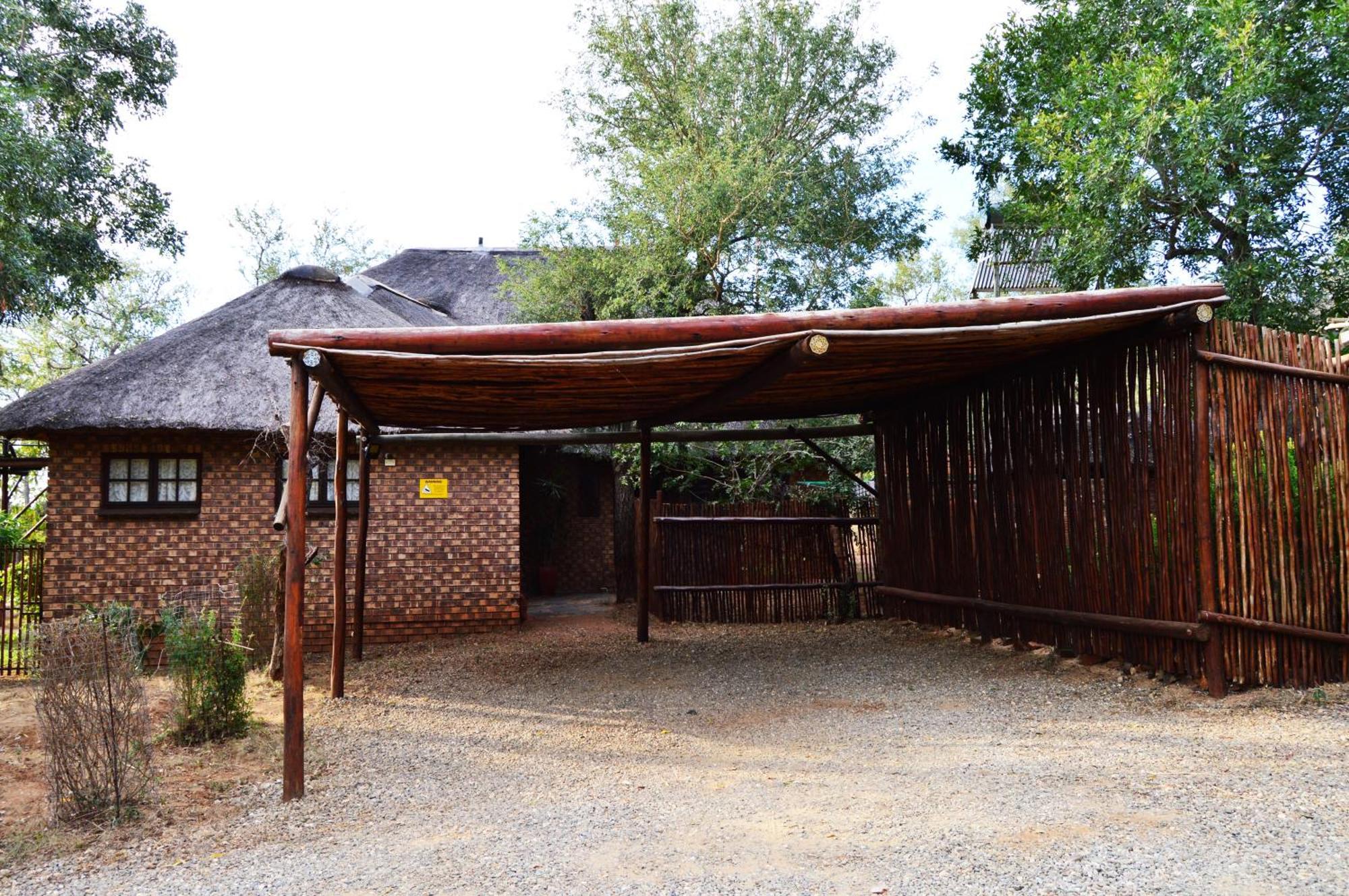 Bona Ngwenya Lodge & Safaris Марлот Парк Екстериор снимка